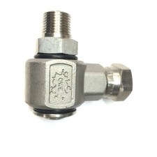 Parker 90° 3/8 MPT x FPT Boom Swivel, designed for smooth fluid transfer and rotational movement in industrial settings.