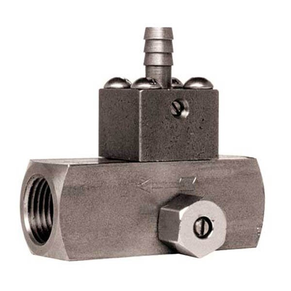 DEMA Stainless Steel 3/8'' FPT 8 oz/min B Series Injector with Metering