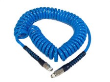 Freelin-Wade Blue Poly 1/4" x 20' Coil Hose Tubing with Hose Guard and Swivel, ideal for high-pressure applications in car wash systems.